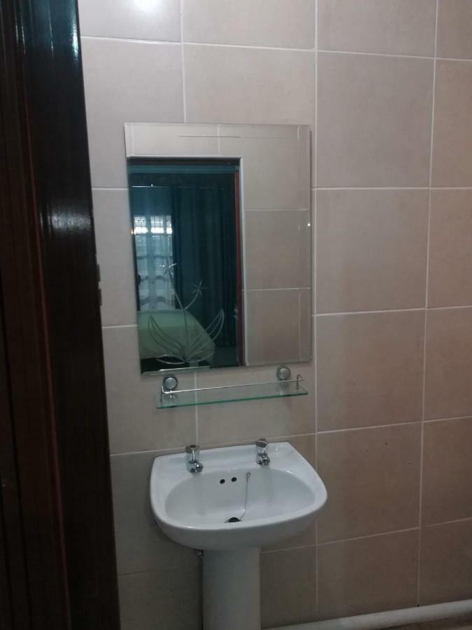 Апартаменты Lalela House Йоханнесбург Экстерьер фото
